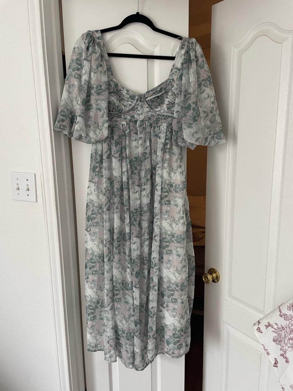 Smocked Bodice Maxi Dress in Sage Floral